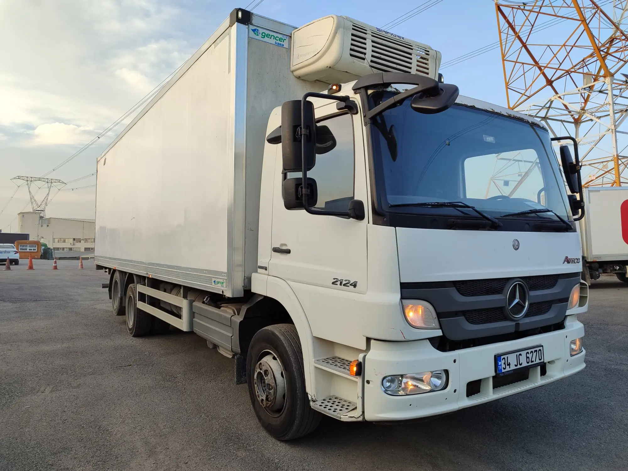 Atego 2124 / Kamyon