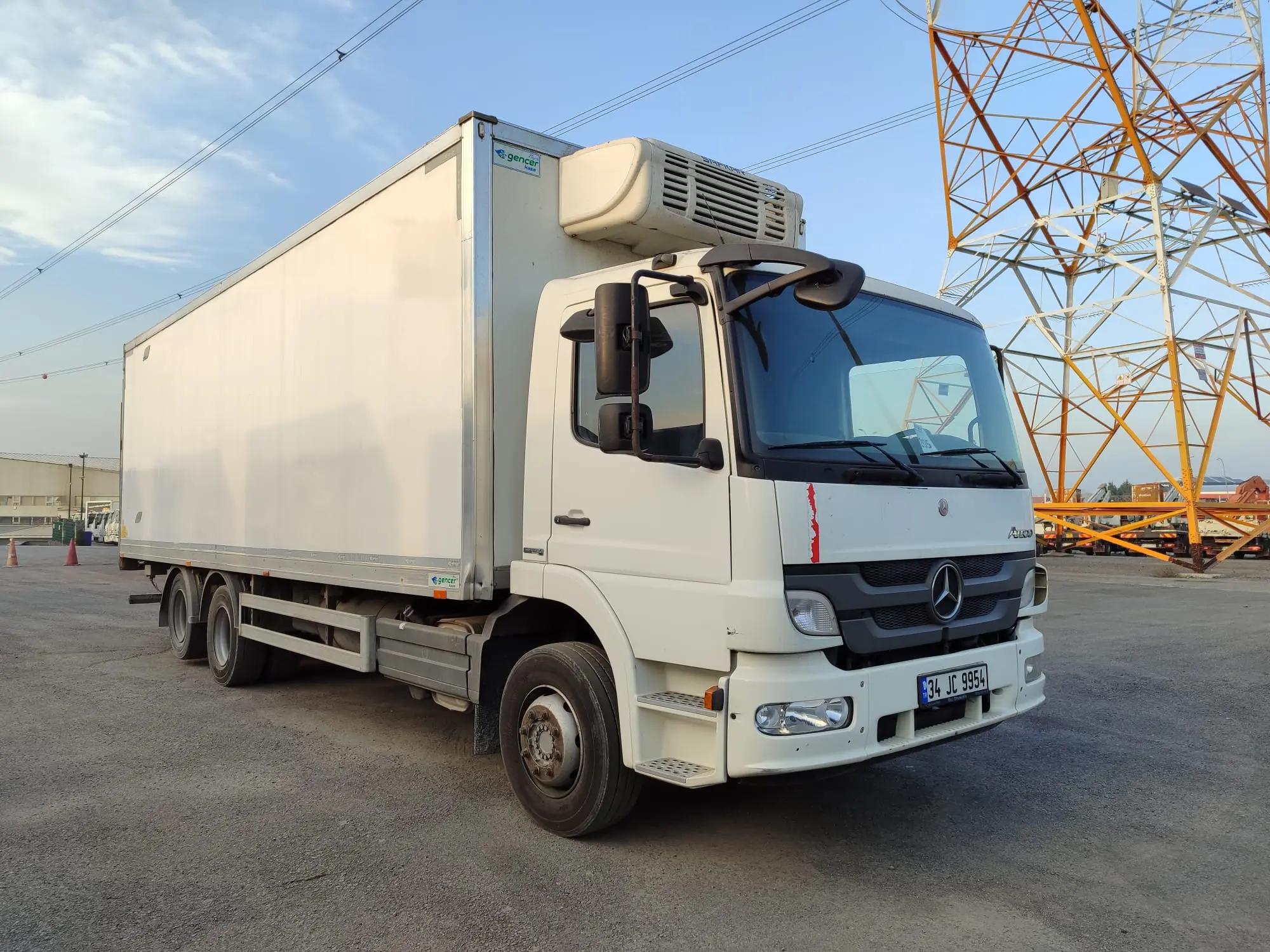 Atego 2124 / Kamyon
