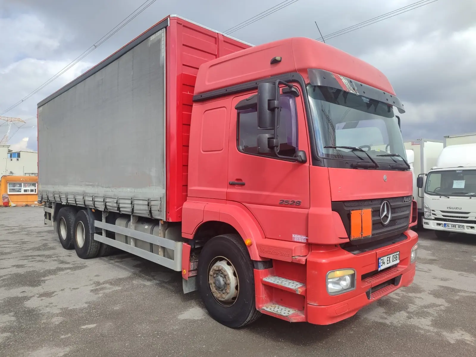 Axor 2528 / Kamyon