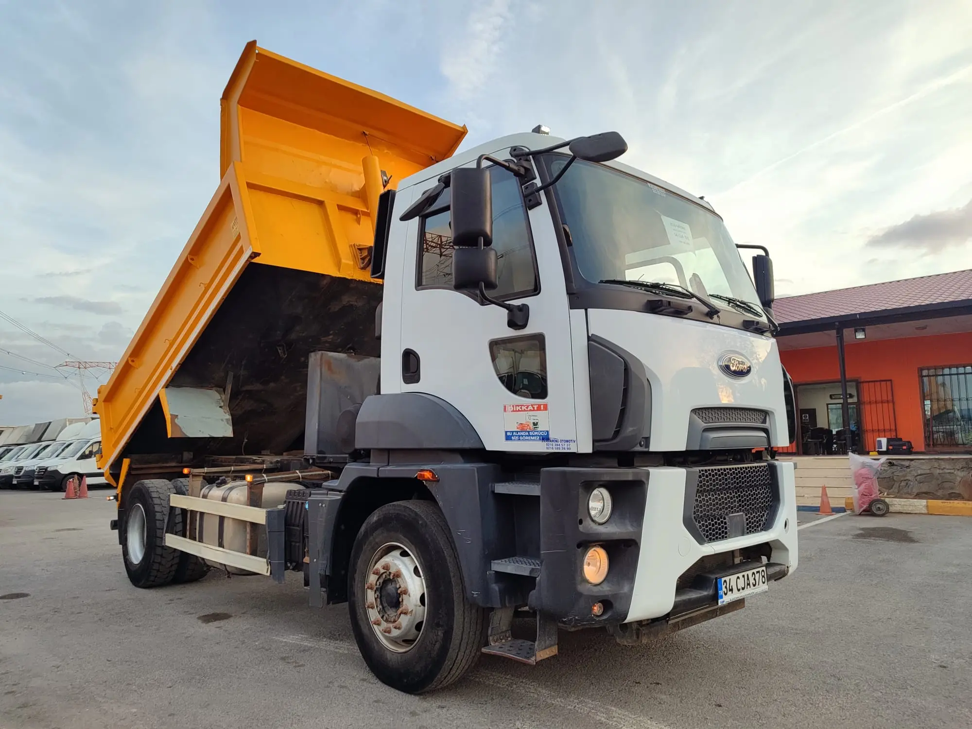 Cargo 1833D Damperli