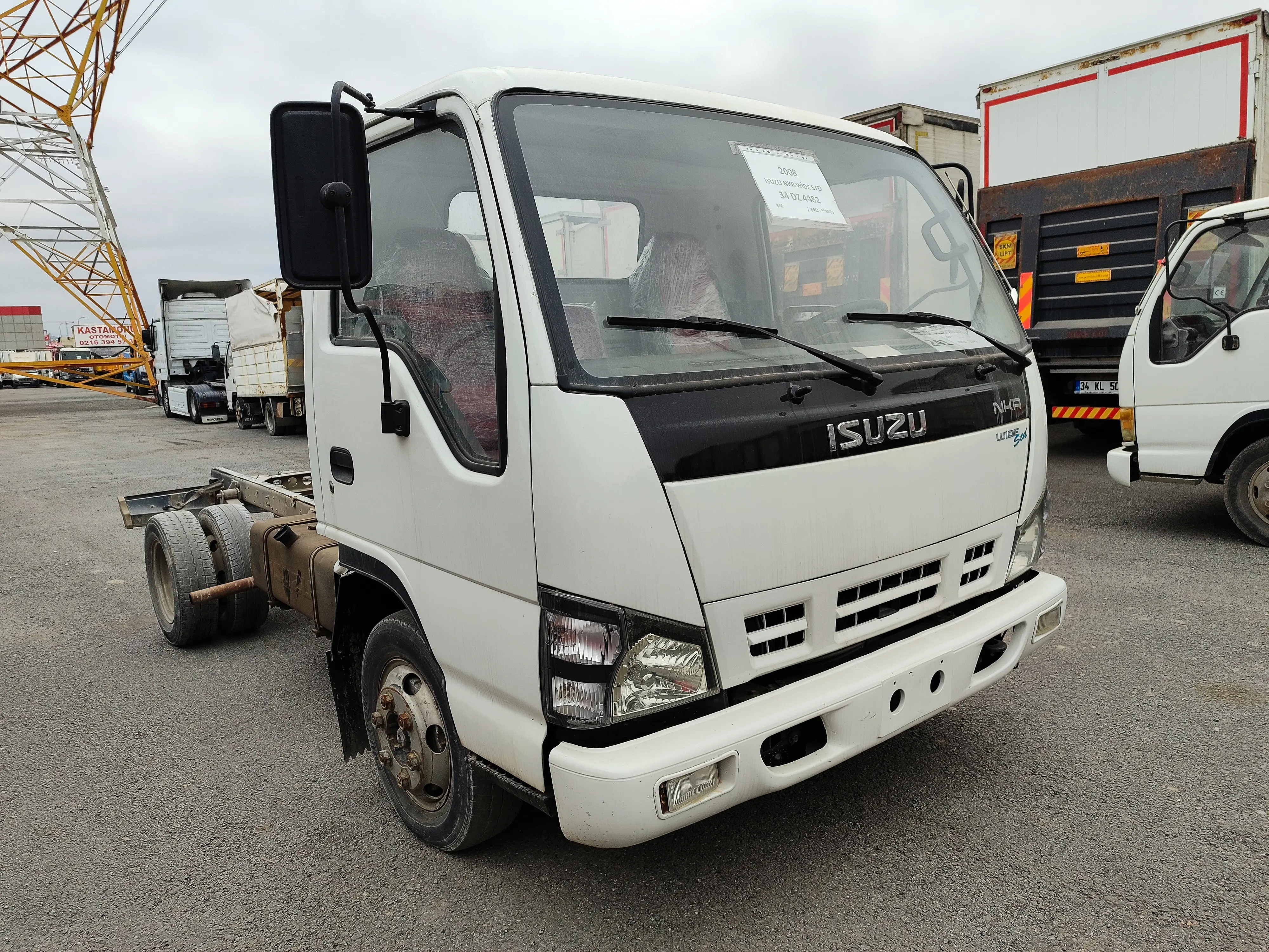 Isuzu Nkr Wİde / Kamyonet