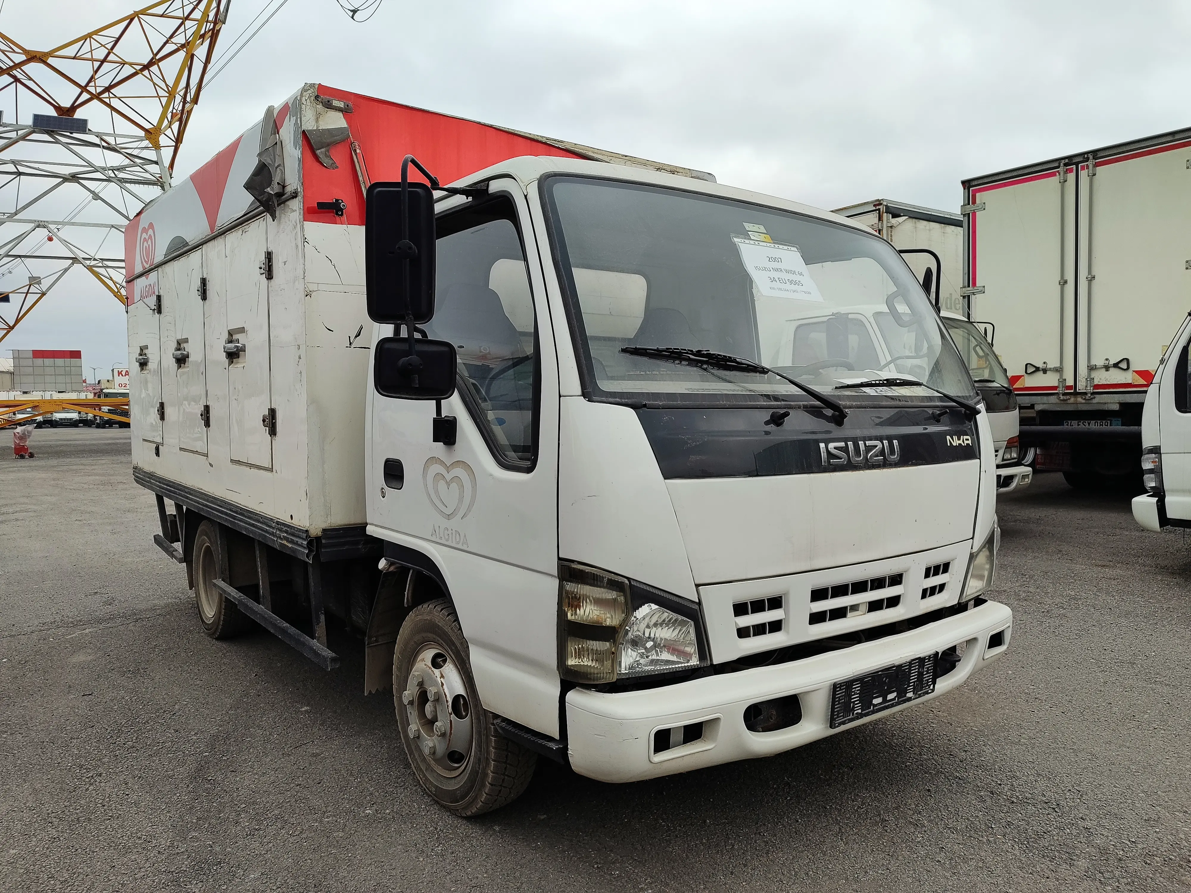 Isuzu Nkr Wİde / Kamyonet
