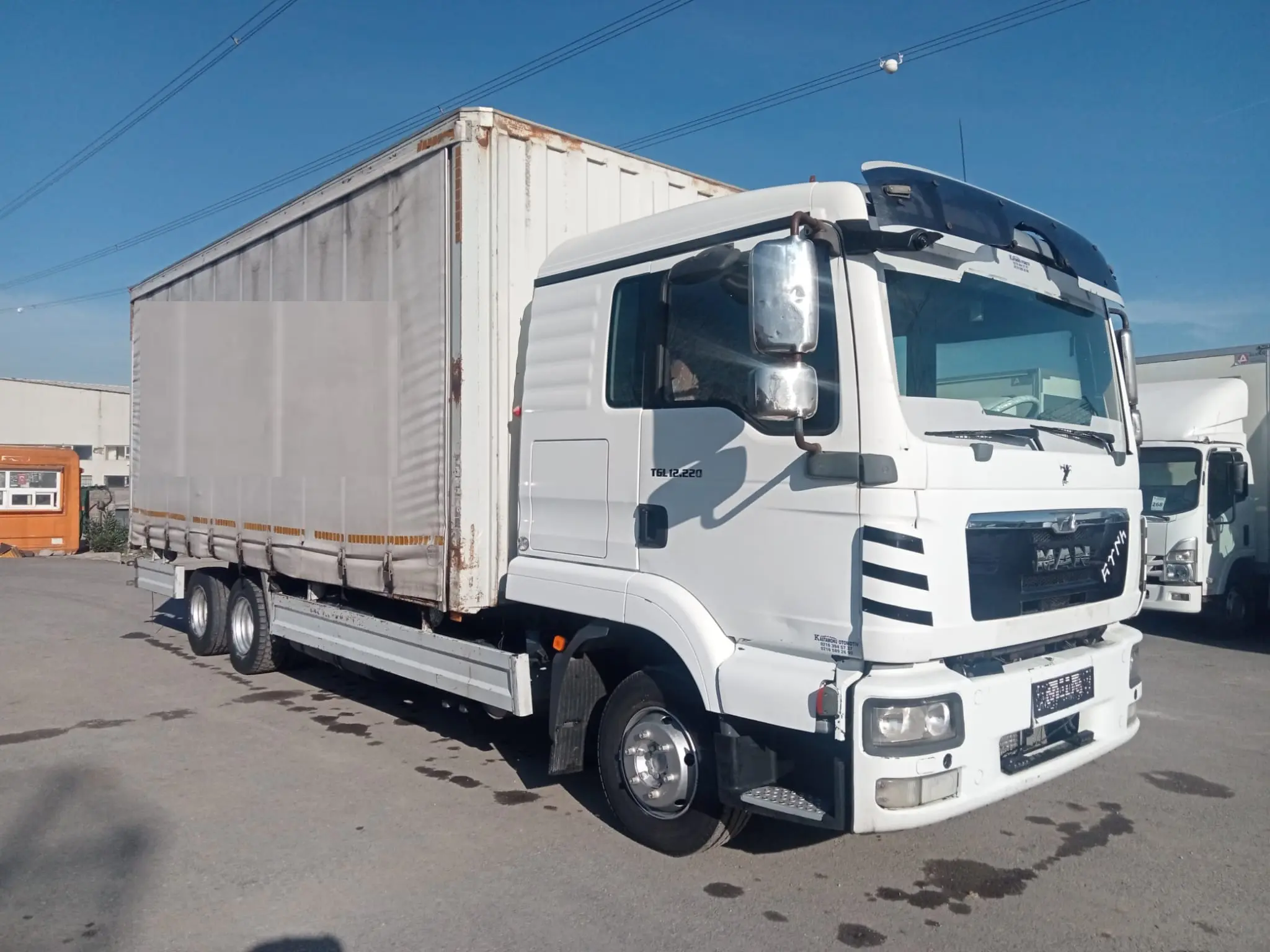 TGL 12.220 / 10 Teker Kamyon