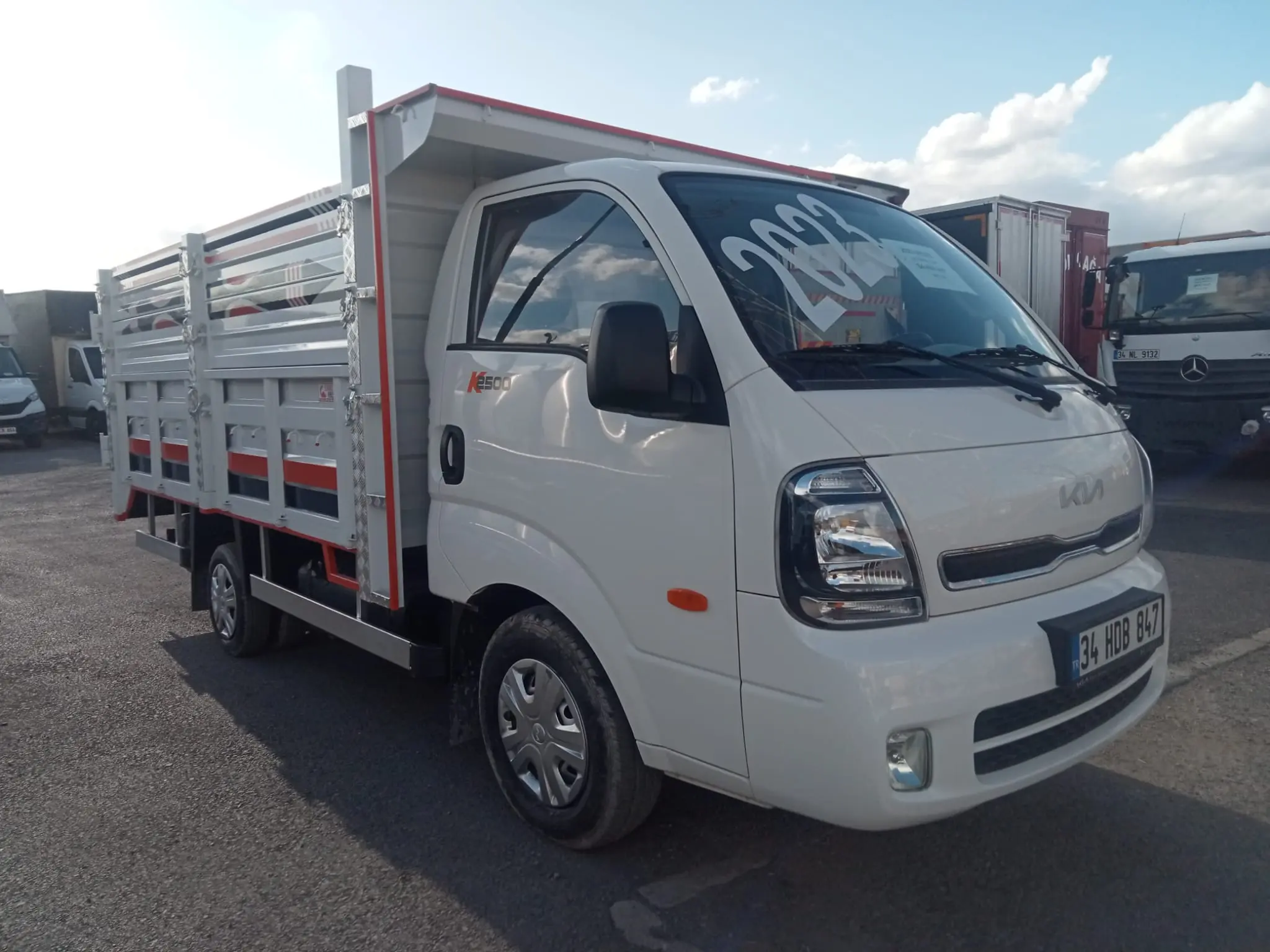 Bongo K-2500 / Kamyonet