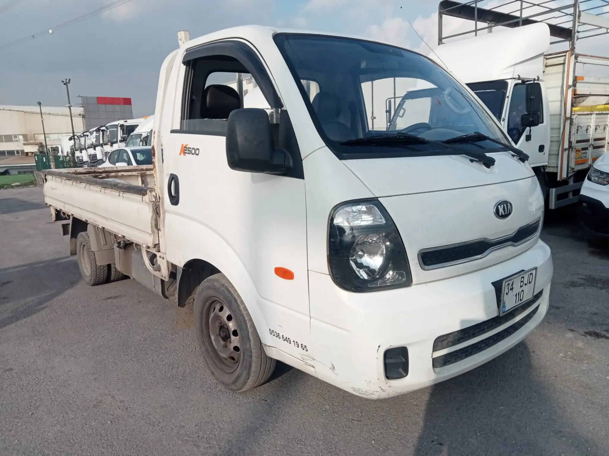 Bongo K-2500 / Kamyonet