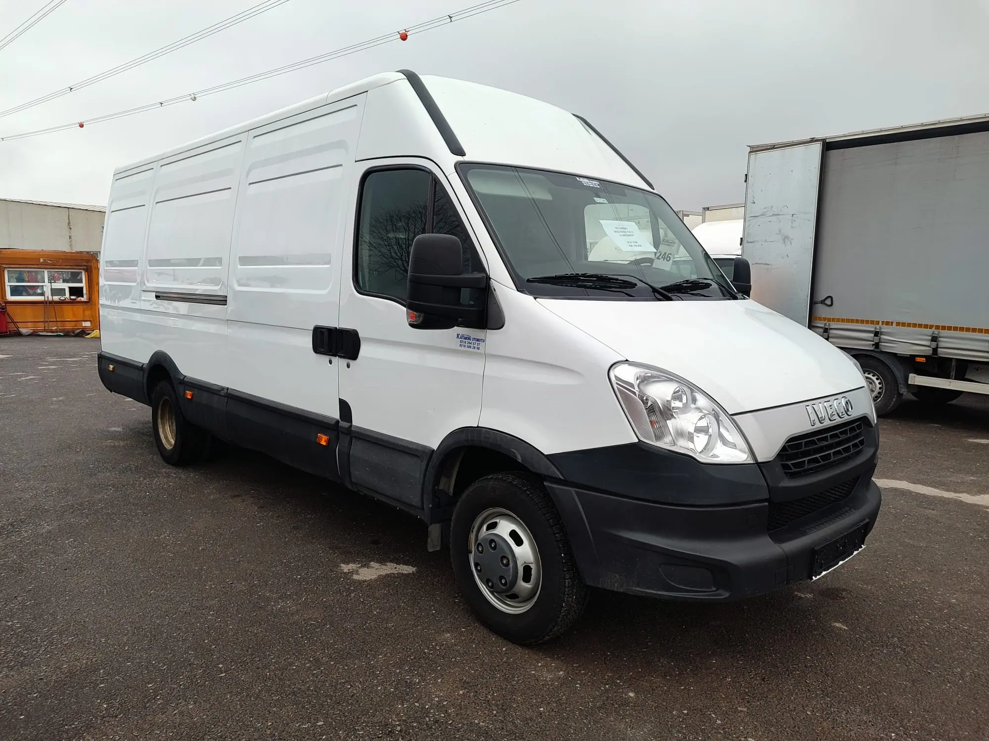 Daily 35C15 / Panelvan