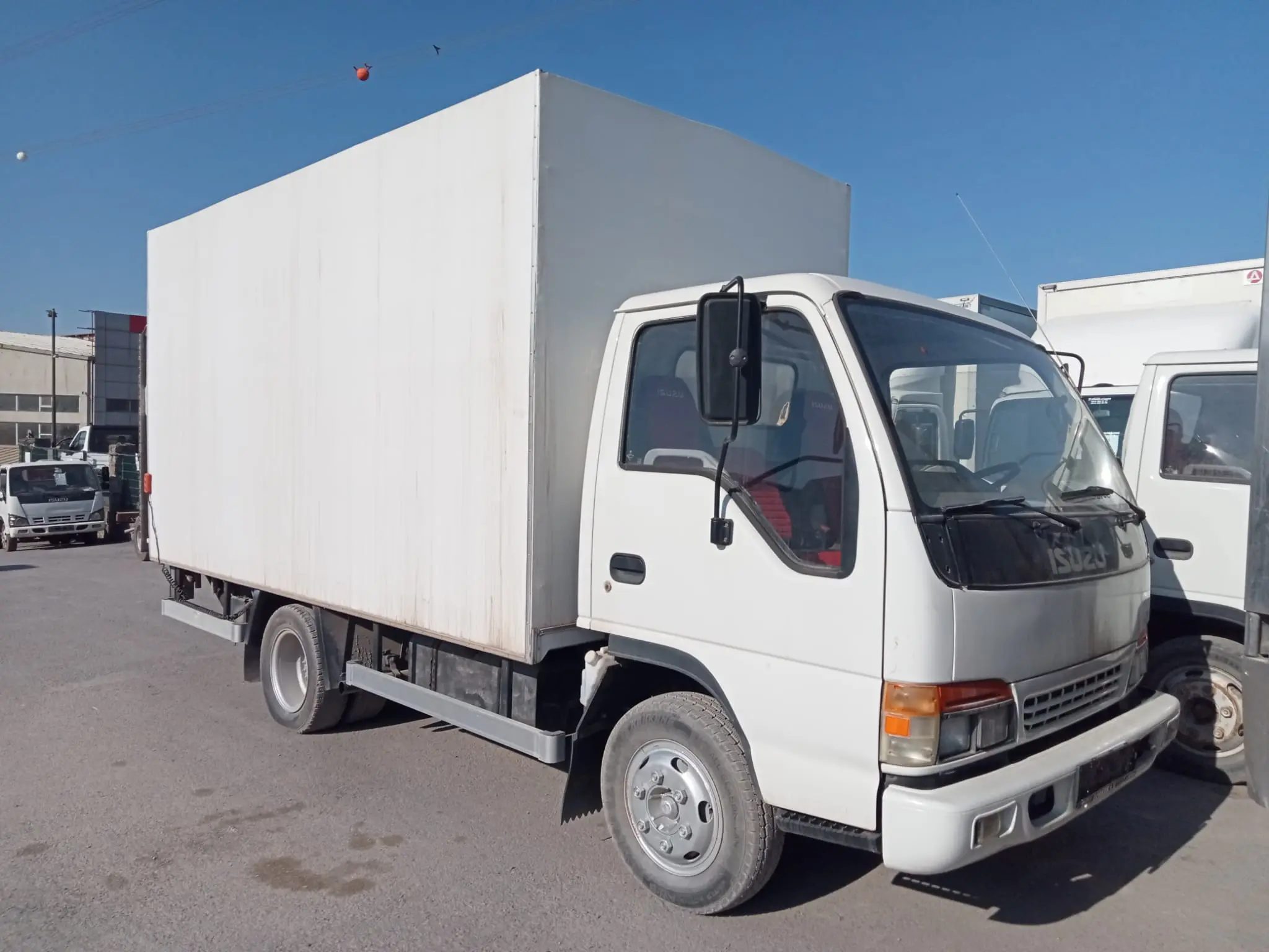 Isuzu Nkr Wİde / Kamyonet
