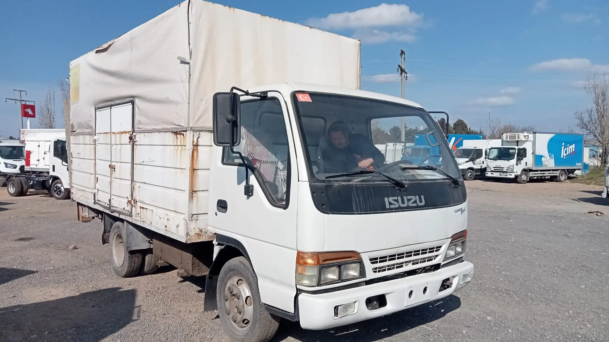Isuzu Nkr Wİde / Kamyonet