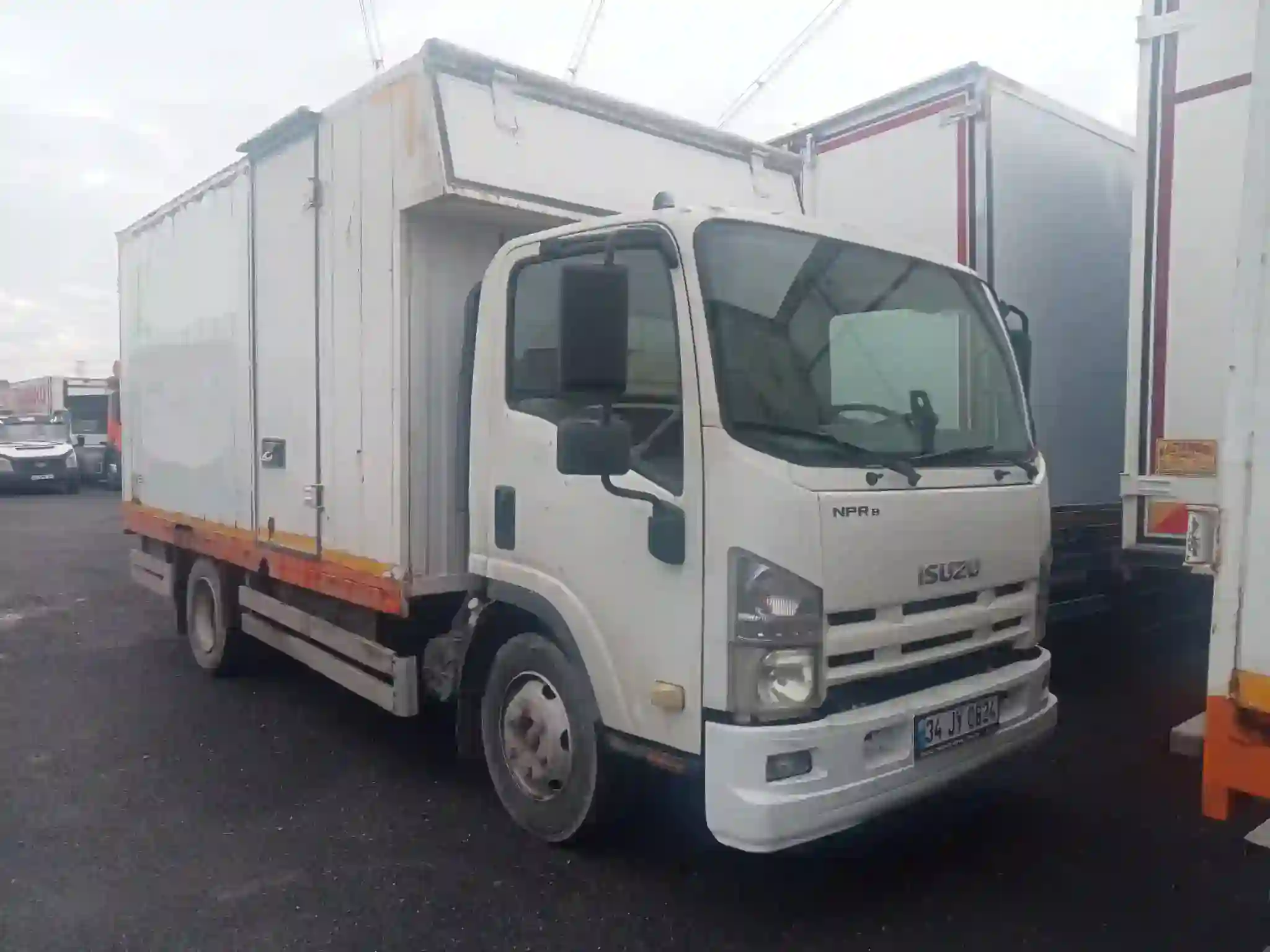 Isuzu Npr 8 / Kamyon