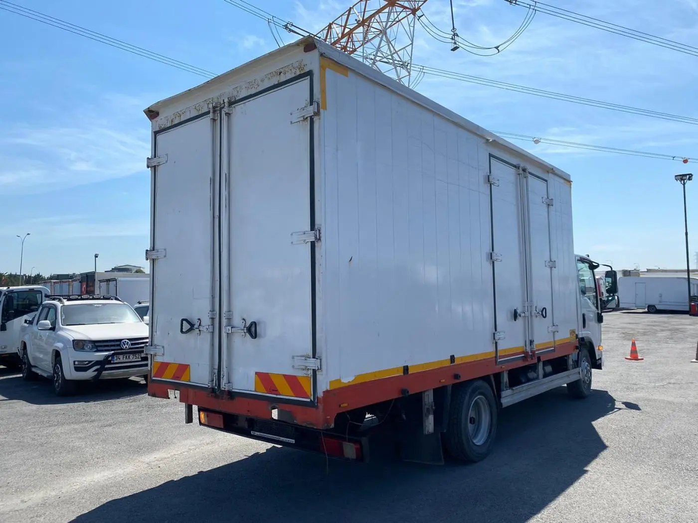 Kapalı Sac Kasa ( Isuzu Npr Long )