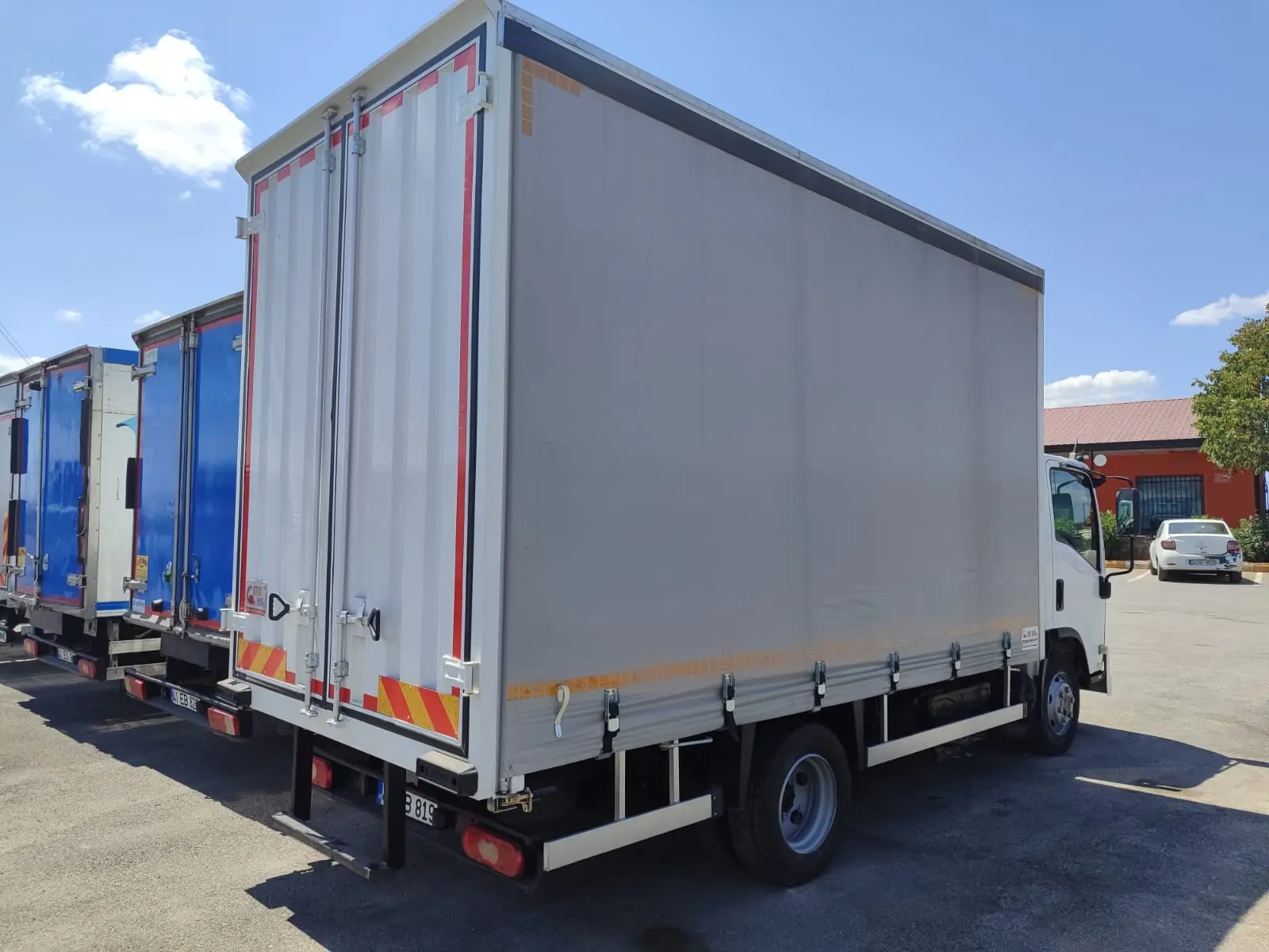 Kayar Perdeli Kasa ( Isuzu Npr  )