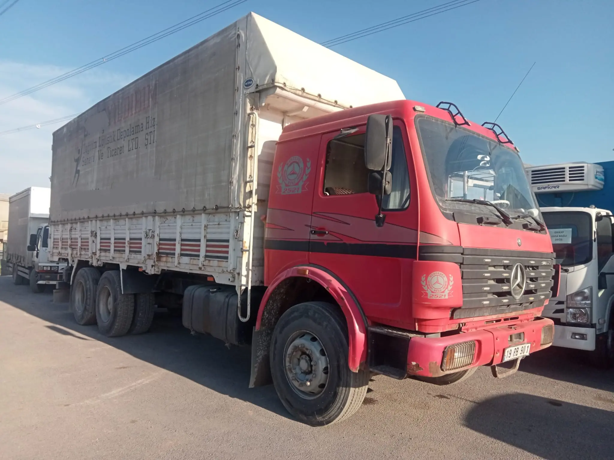 Mercedes 2521 / Kamyon