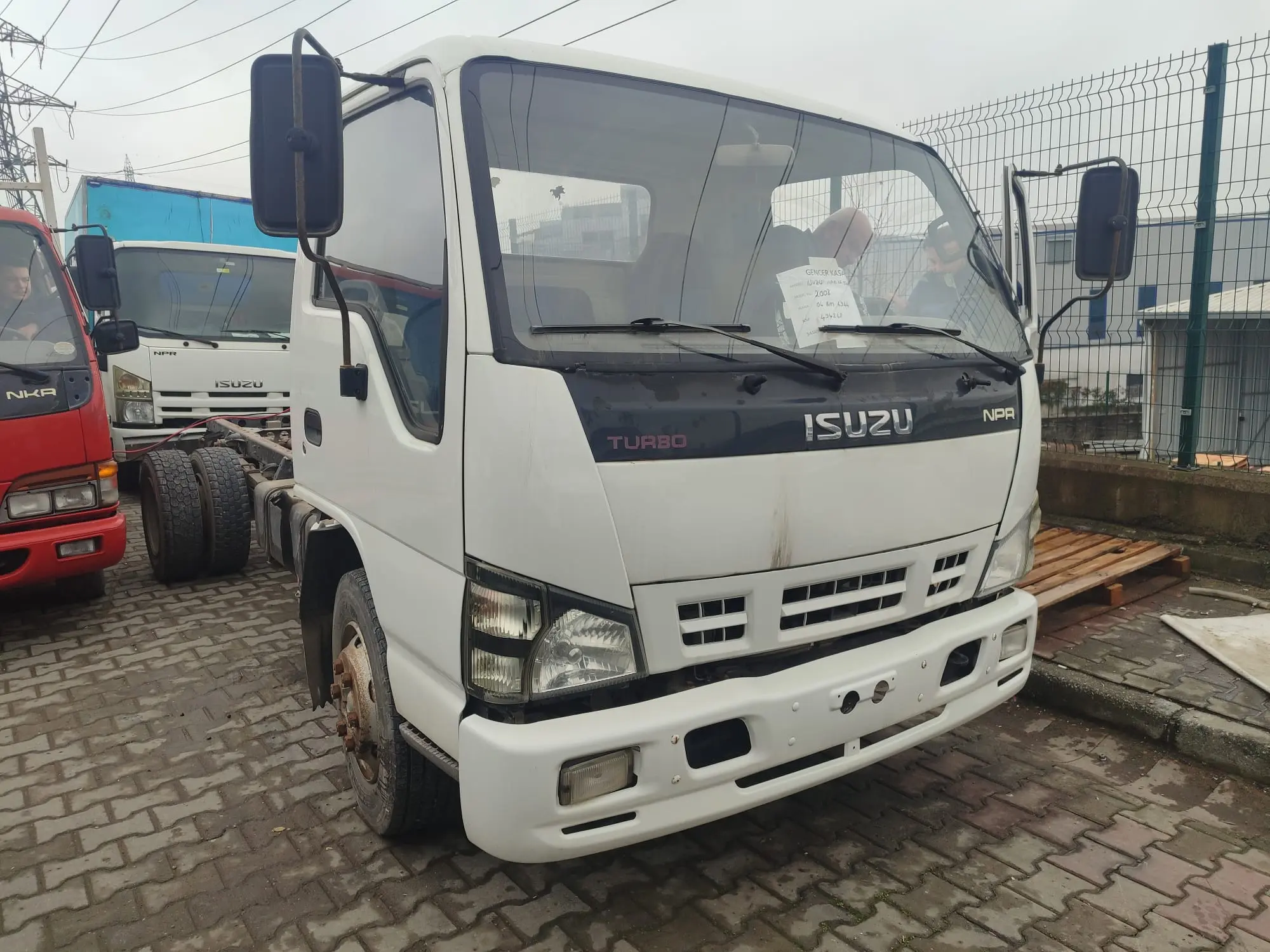 Isuzu Npr / Kamyon