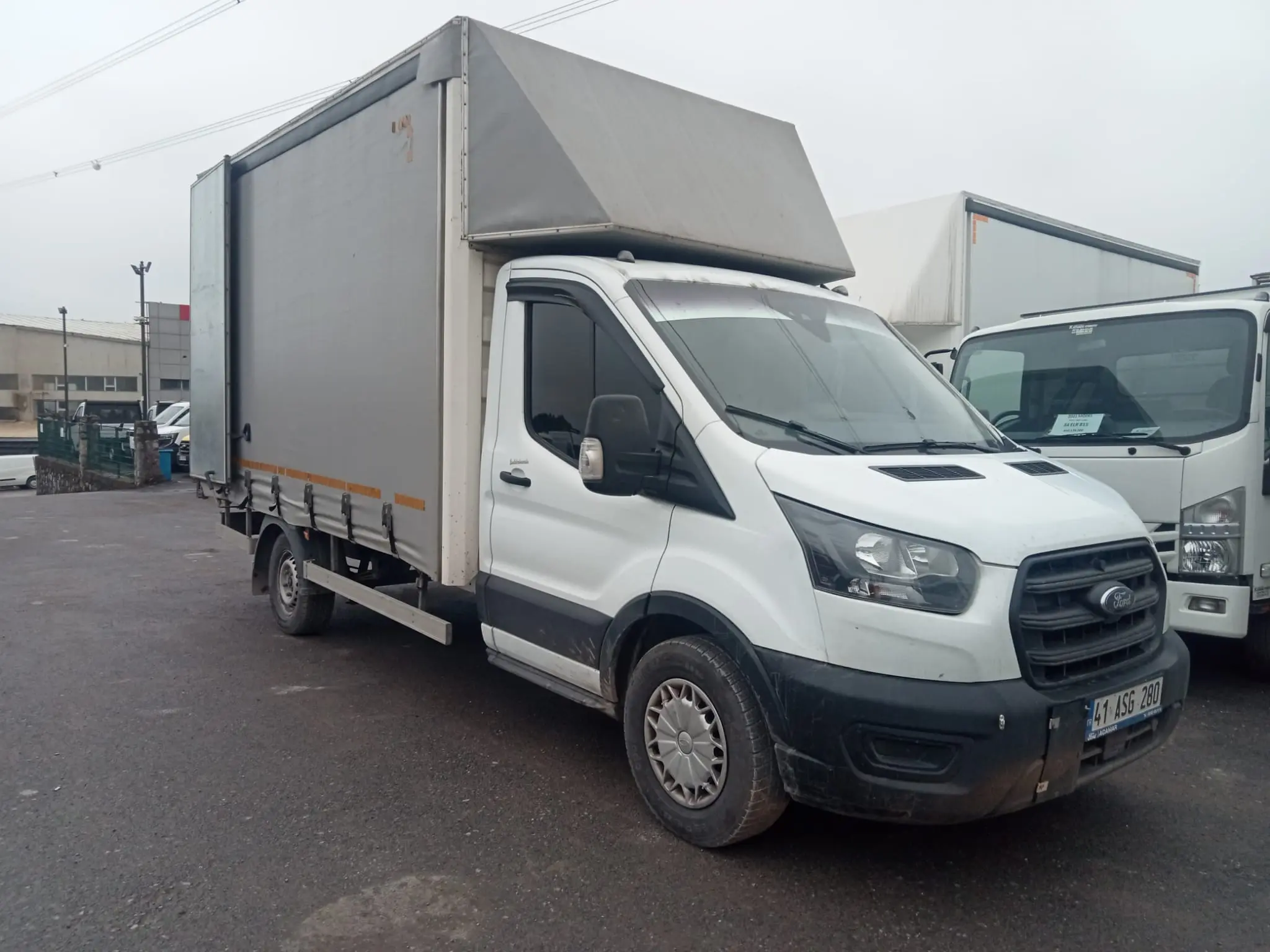 Transit 350-L / Kamyonet